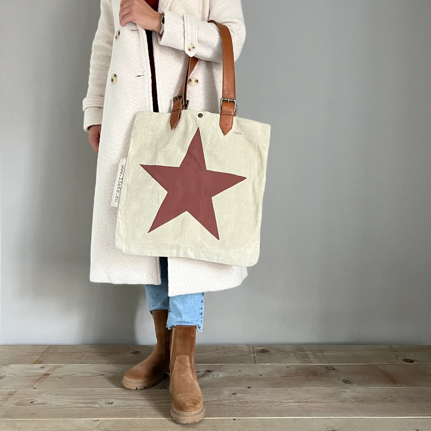 star buckle bag